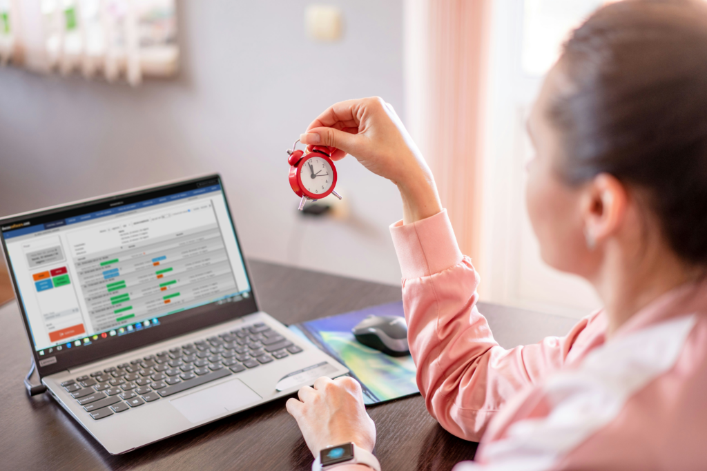 Casos de uso de Doceo InTime para control horario adaptado a diferentes necesidades laborales.